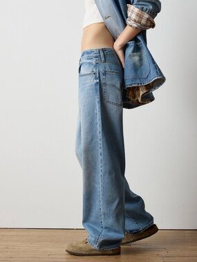 Levi’s Baggy Dad Jean